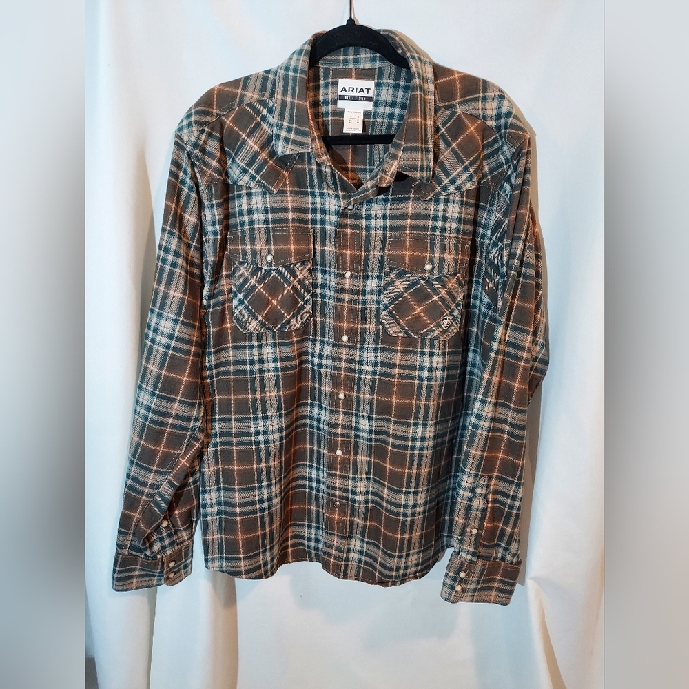 Ariat Men’s Retro Plaid Western Pearl Snap Flannel Shirt – XL